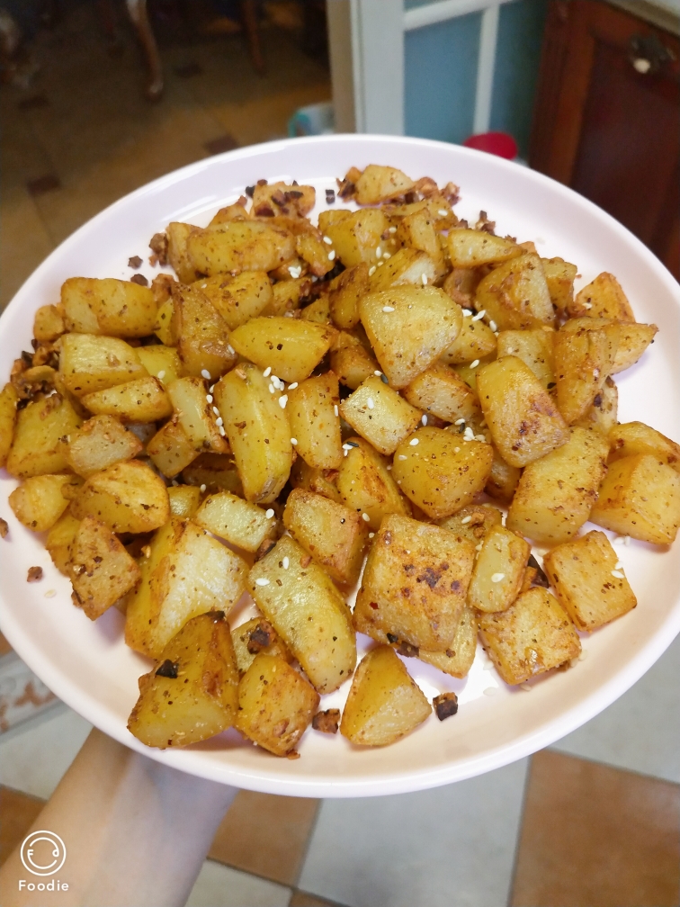 川式蒜蓉香煎小土豆的做法