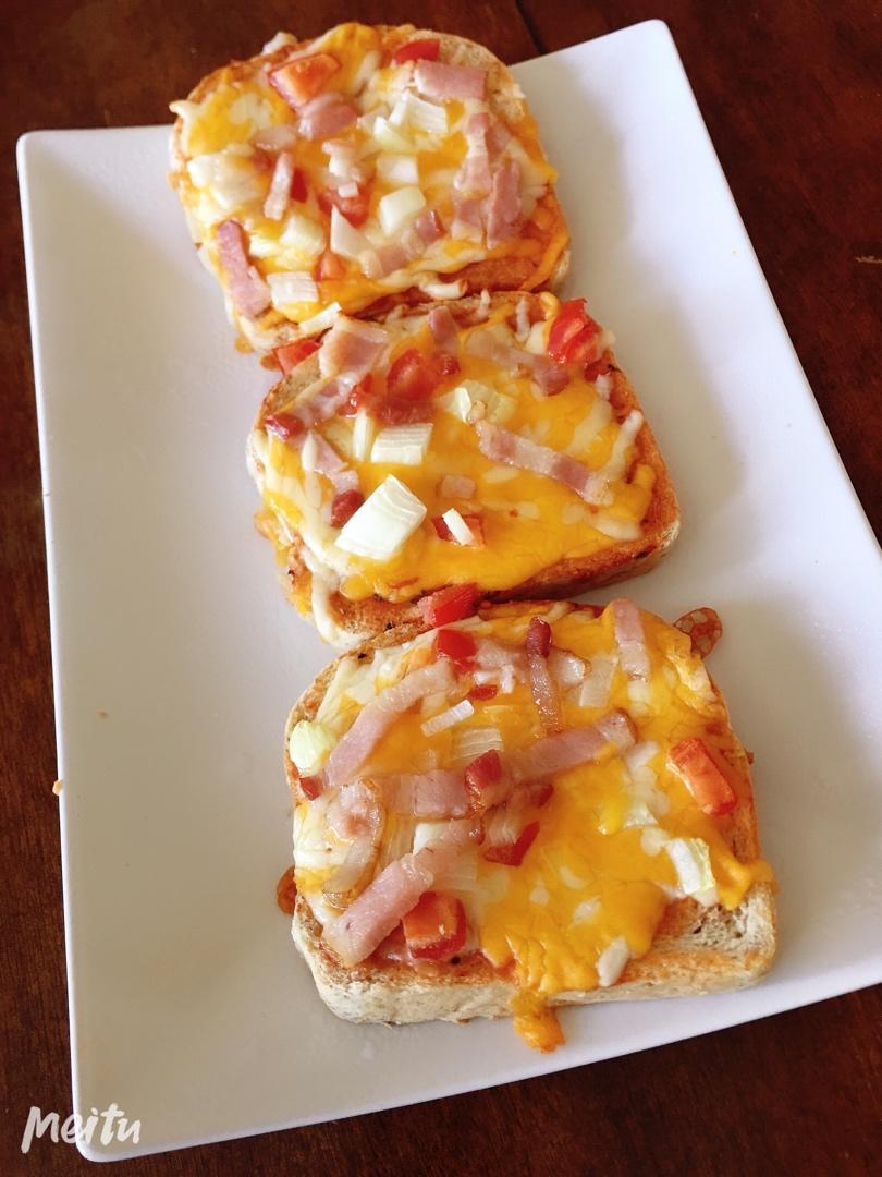 超好吃面包披萨🍕