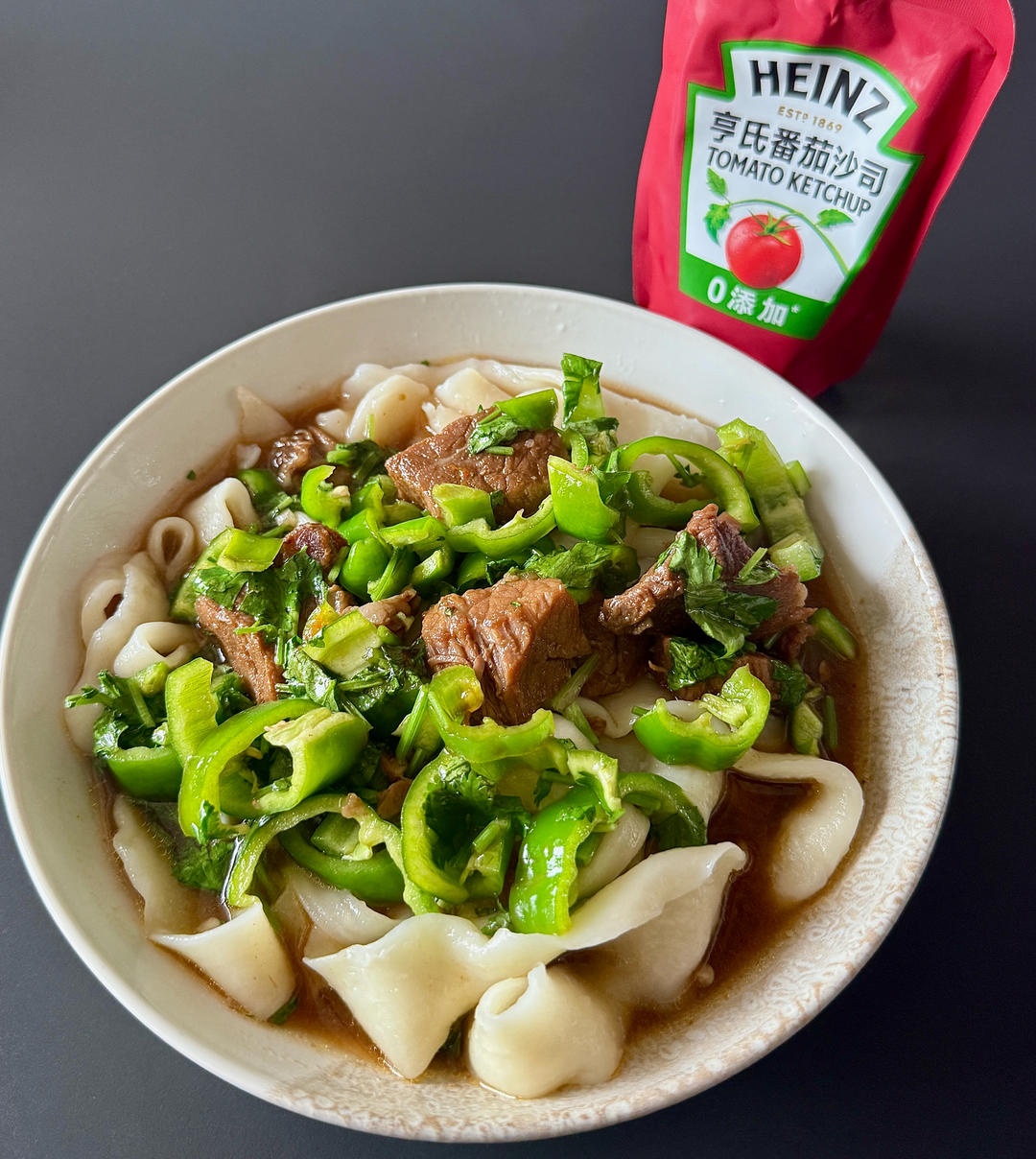 极简主义的番茄鸡蛋面