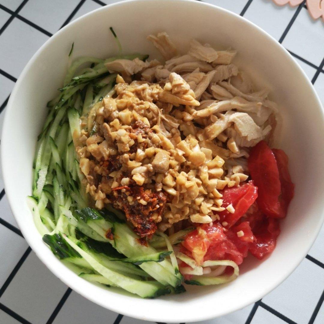 鸡丝凉面