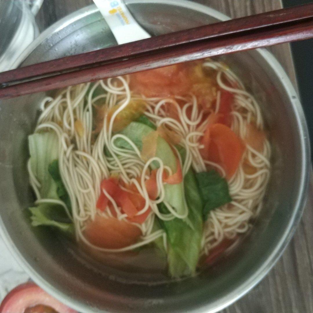 西红柿青菜面