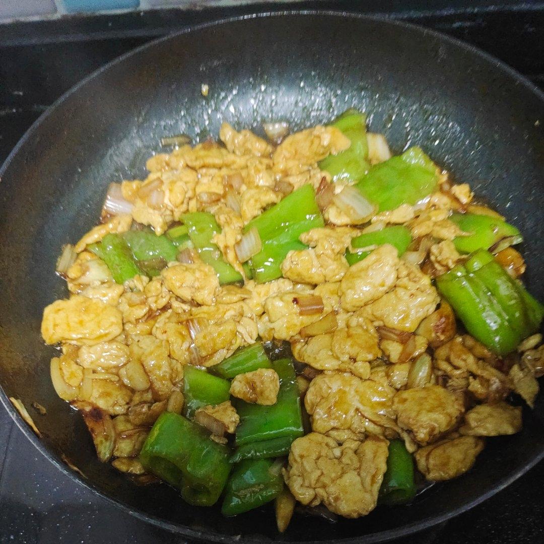尖椒炒鸡蛋