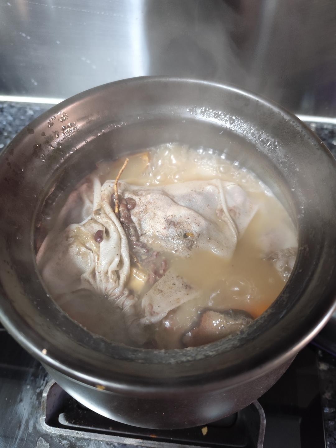 鲮鱼粉葛祛湿汤