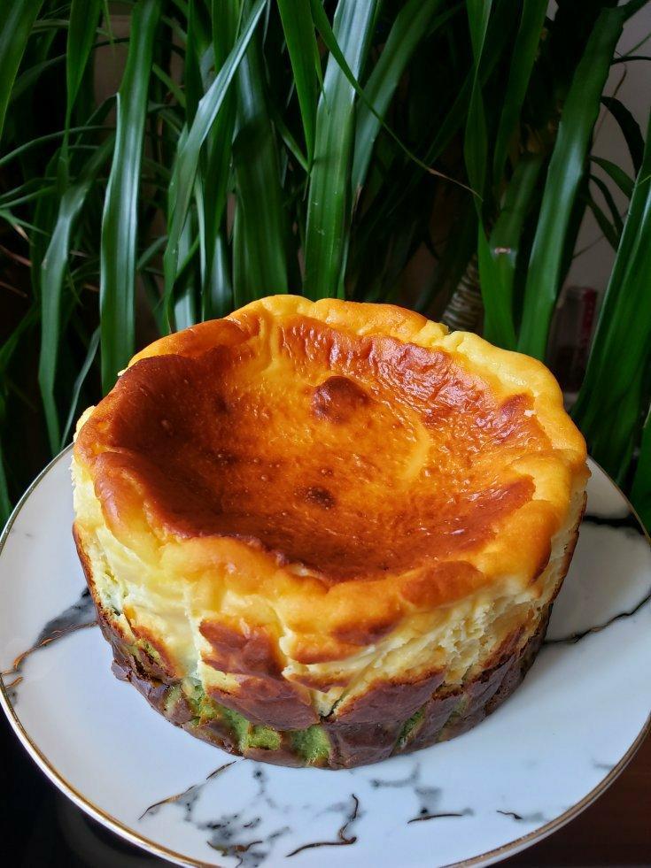 抹茶双色巴斯克芝士蛋糕