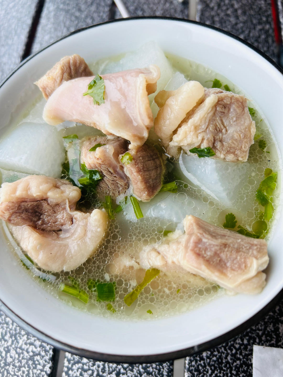 清汤萝卜牛腩