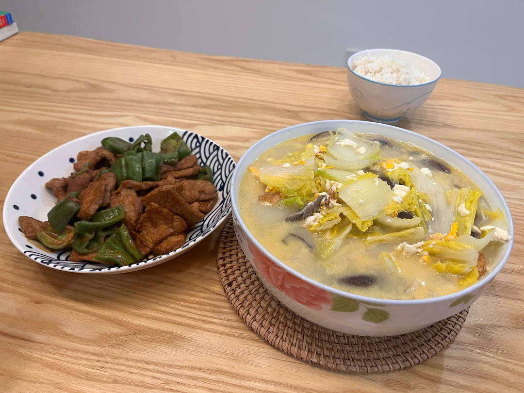 蘑菇虾仁豆腐汤