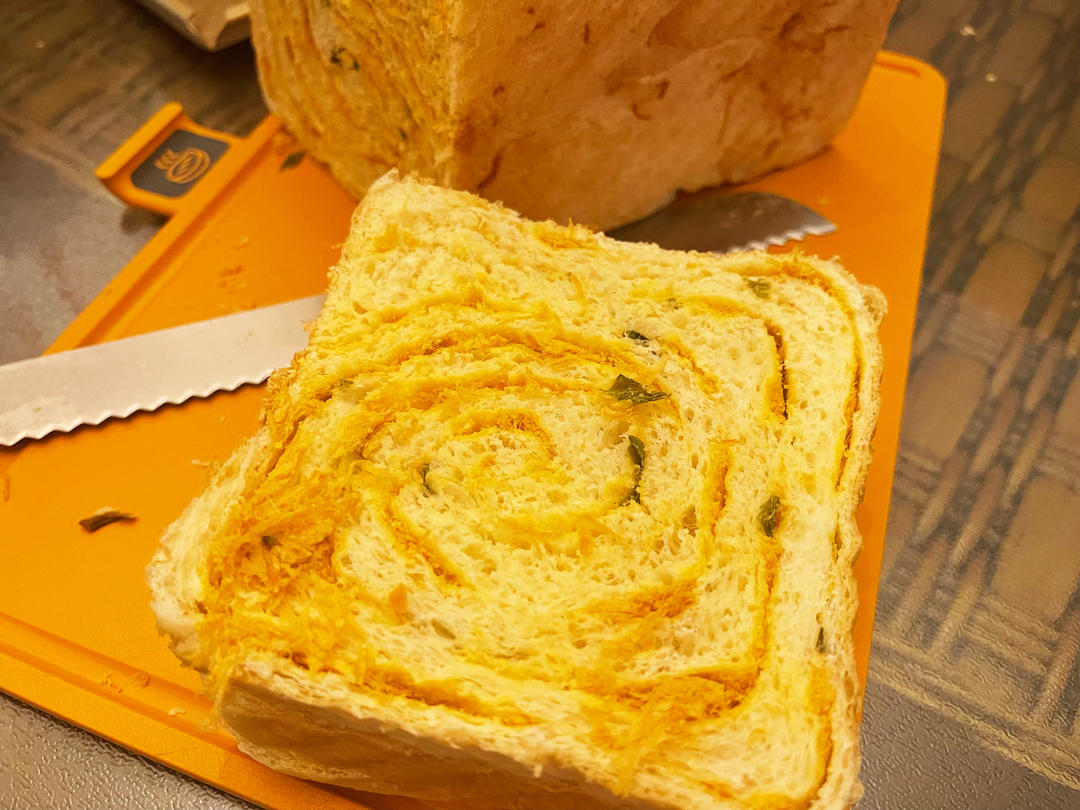 圈圈の金沙咸蛋黄吐司