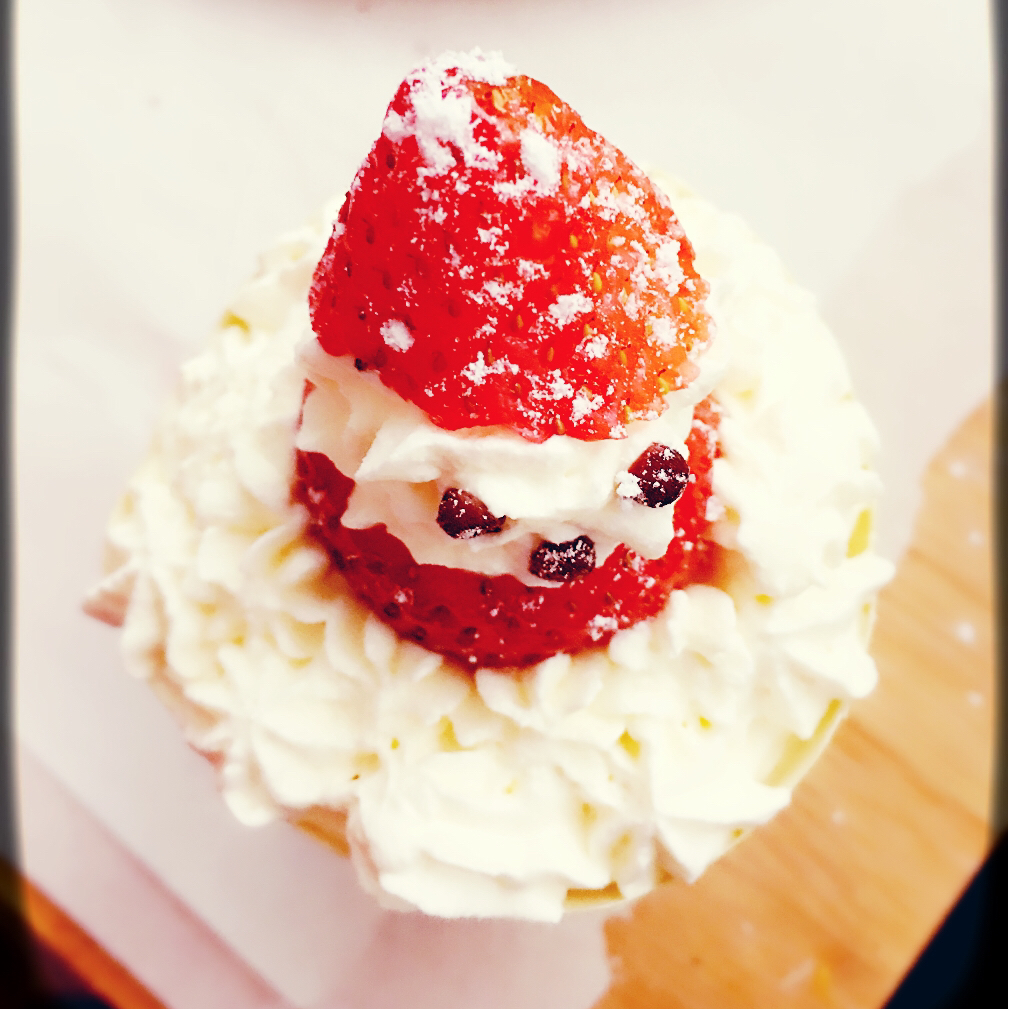 软绵绵戚风纸杯蛋糕