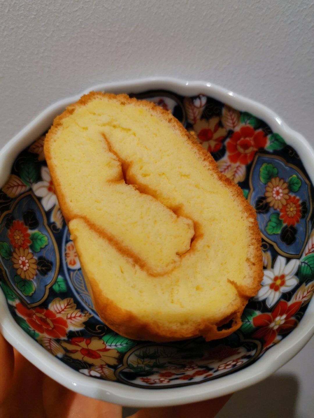 材料最简单的【低卡蛋糕卷】卡仕达戚风卷