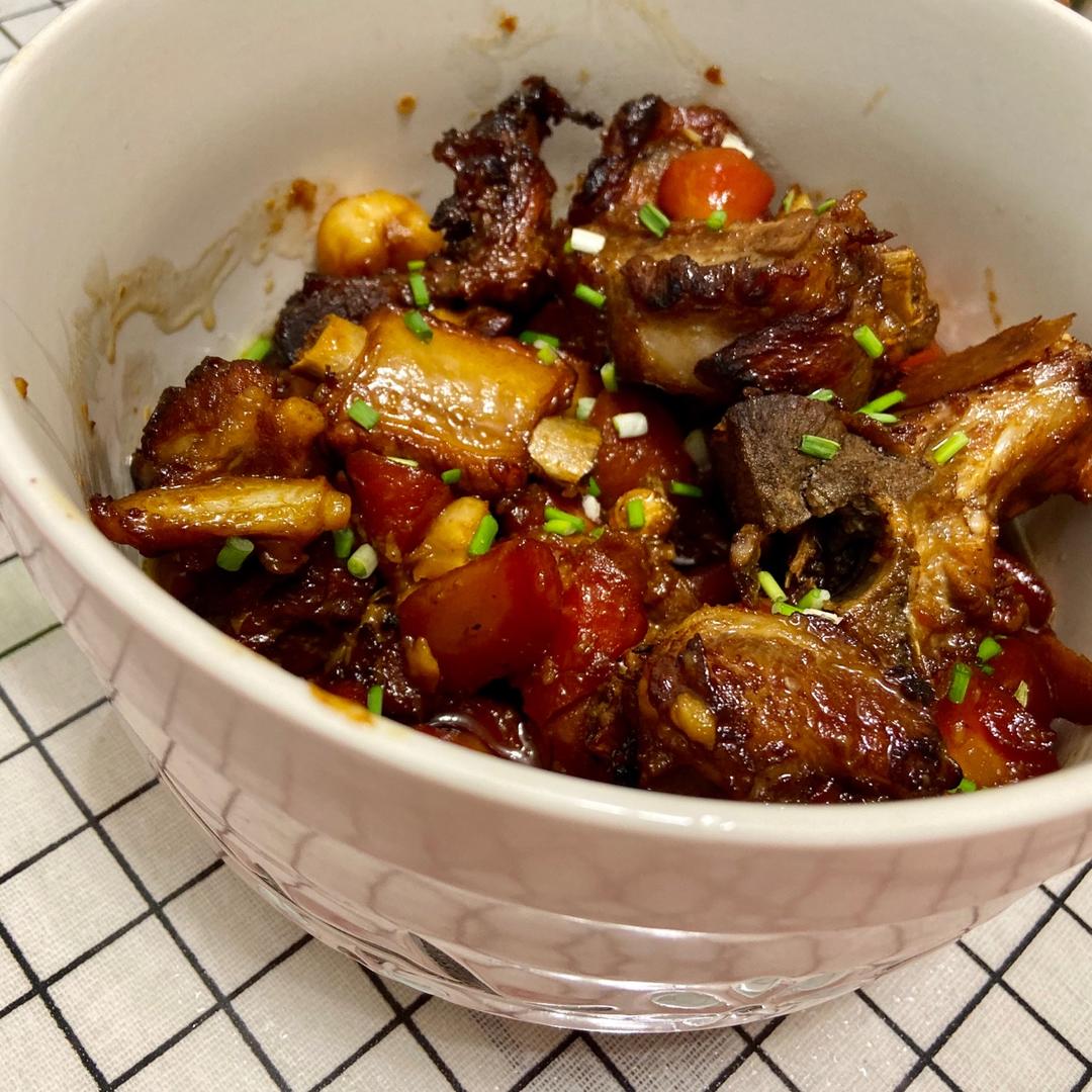 土豆红萝卜烧排骨