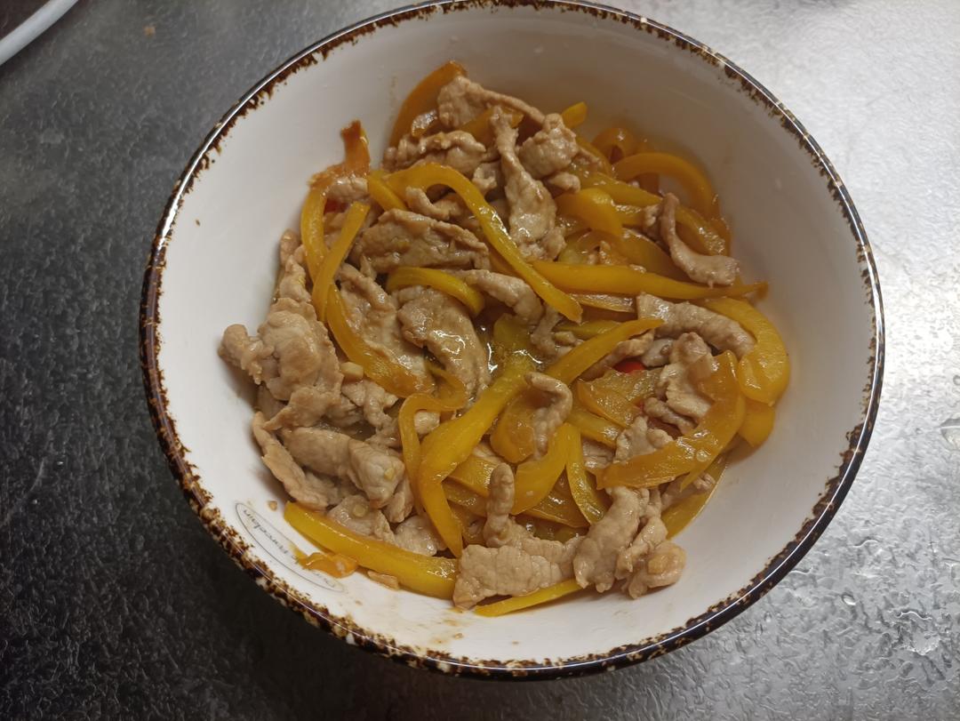 ‼️好吃到舔盘的青椒肉丝盖浇饭