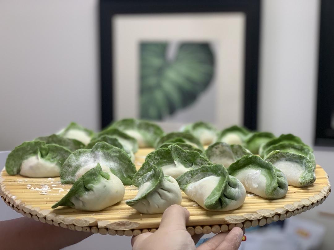 翡翠白玉白菜饺子详细版（附翡翠白玉白菜饺子包法，翡翠白玉饺子皮两种制法，面包机和面，翡翠白玉烧卖，各种馅料搭配）