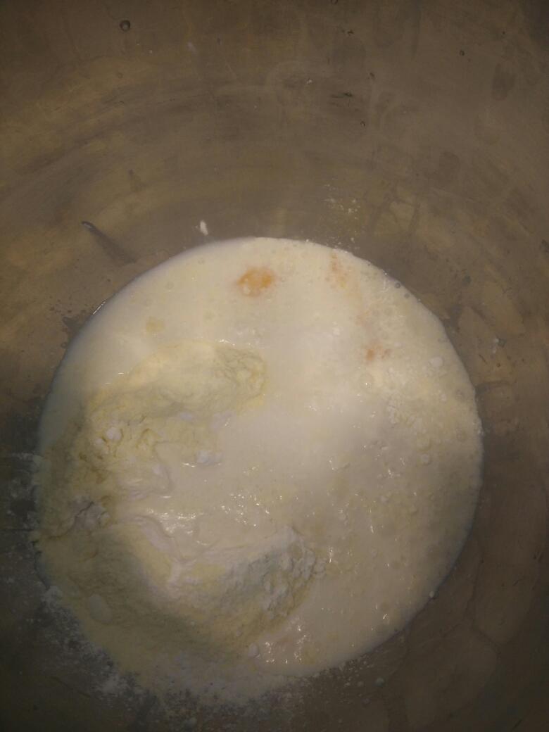 纯奶手撕吐司的做法 步骤1