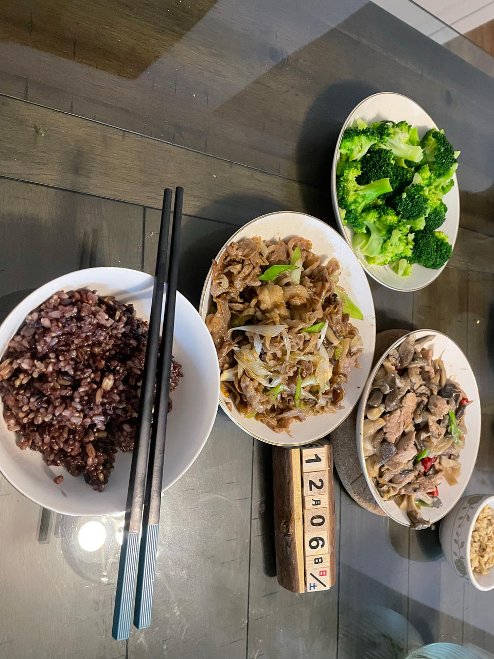 炒了20多年的葱爆羊肉