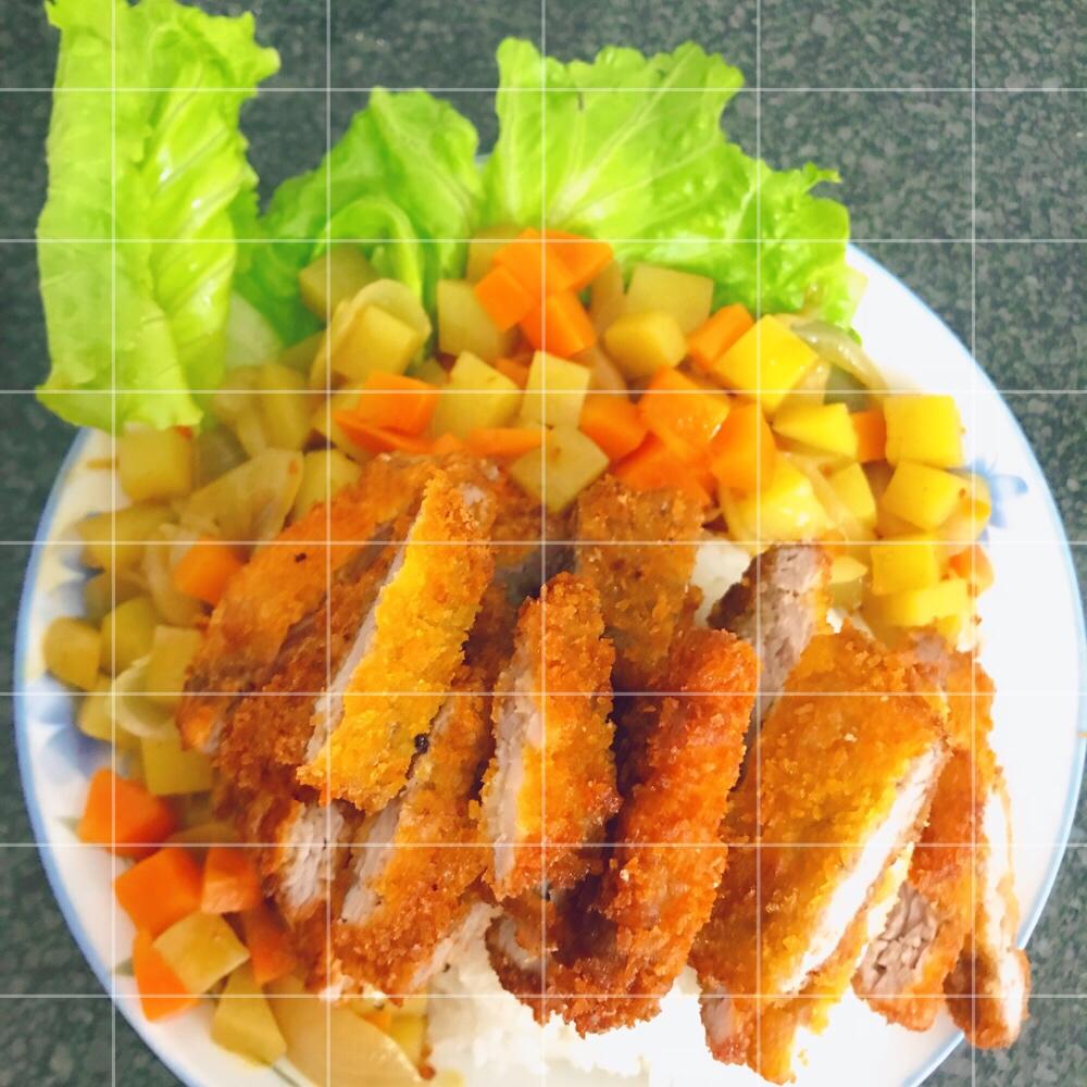 暖心の炸猪排咖喱饭