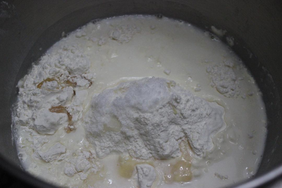 纯奶手撕吐司的做法 步骤1