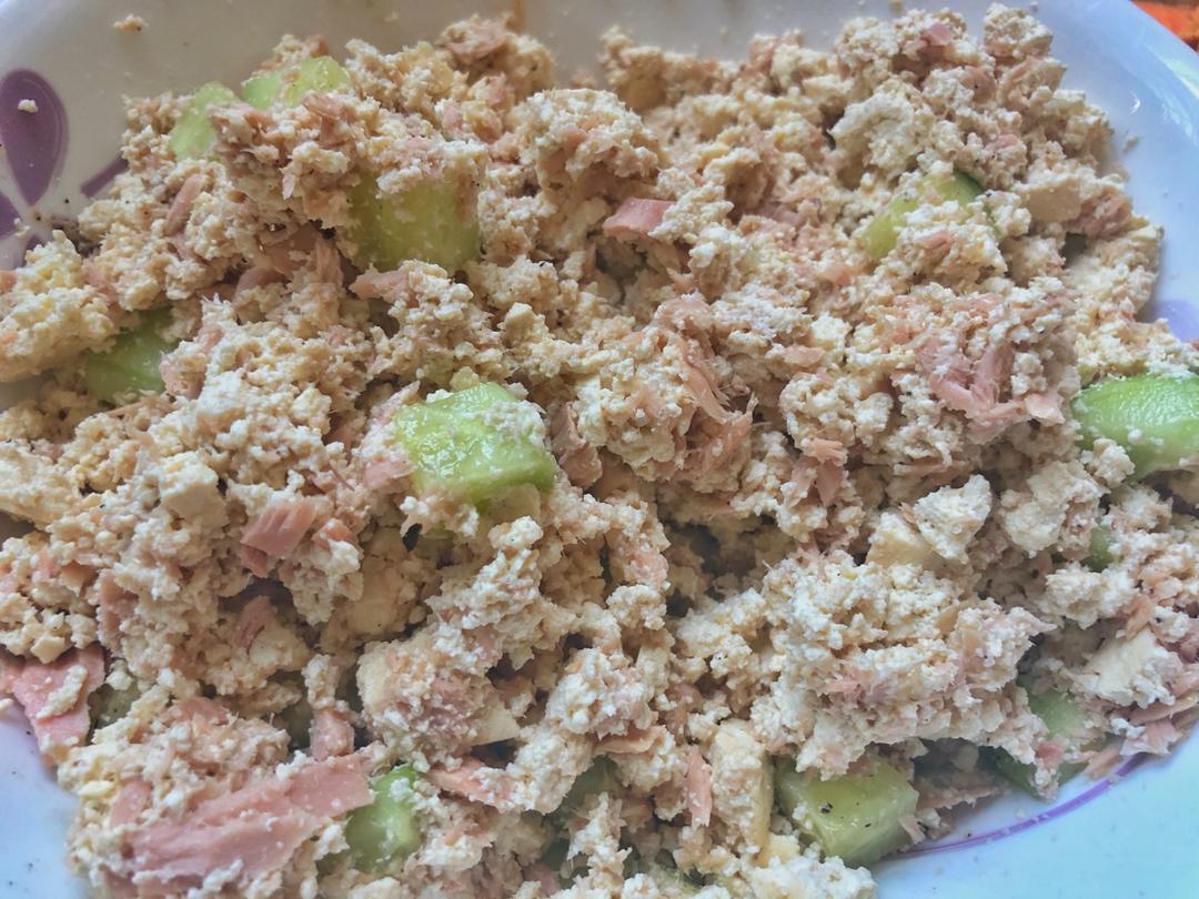 【健康三餐】金枪鱼豆腐沙拉