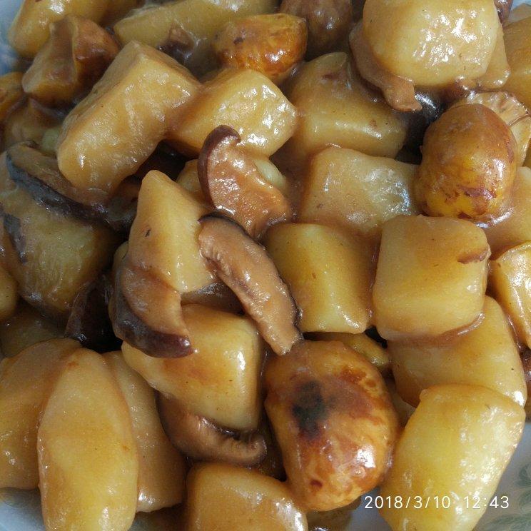 香菇栗子烧土豆
