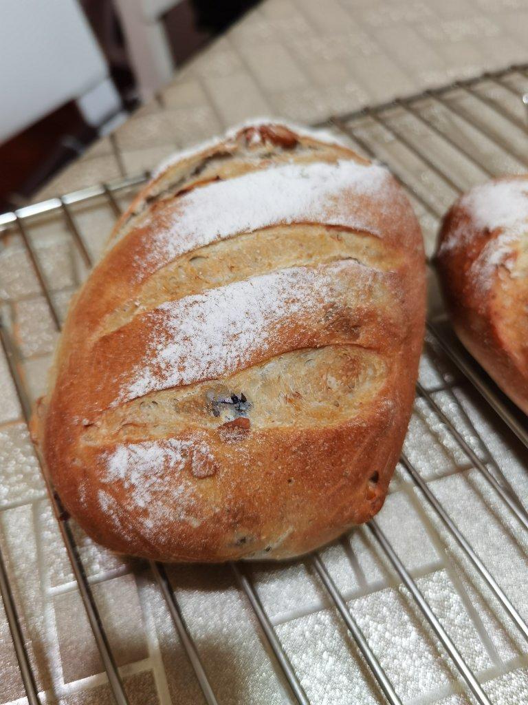 全麦核桃包～软欧包