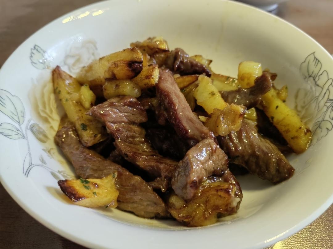 嫩滑多汁‼️一口就上瘾的㊙️牛排土豆煎锅