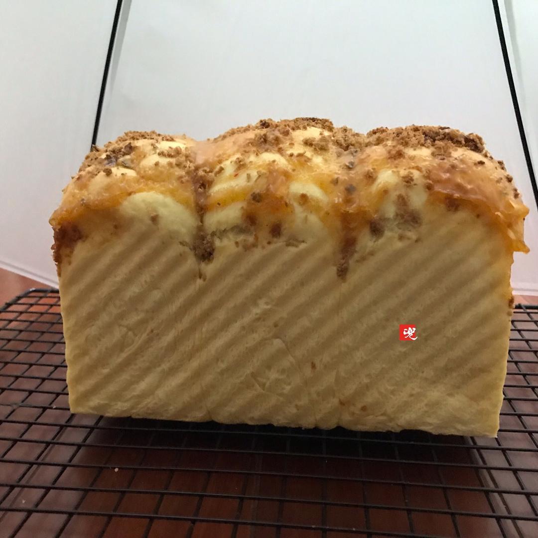 面包 肉松奶油吐司(一发,消耗淡奶油版本) 兜-15做的肉松奶油吐司(一