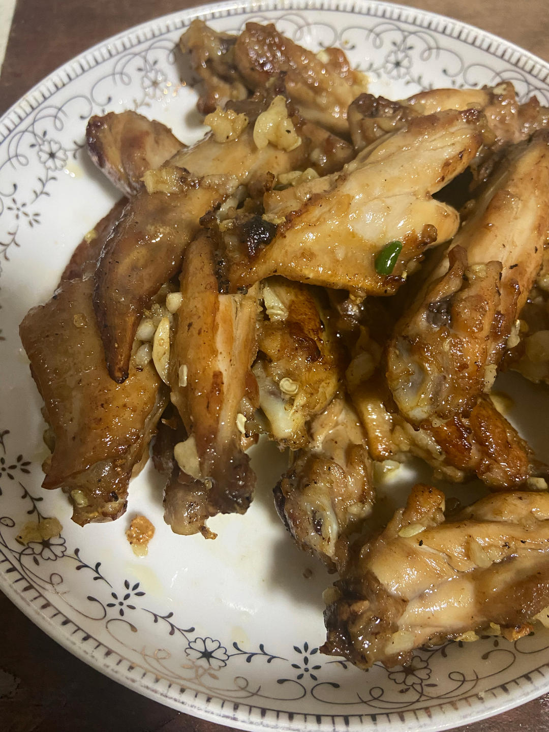 蒜香鸡翅，这才是鸡翅最好吃的做法