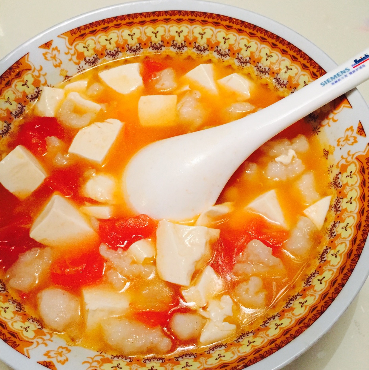番茄龙利鱼豆腐汤