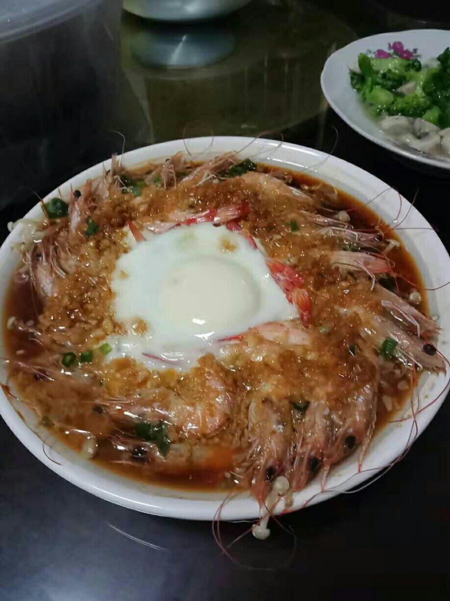 貌美如花的金针菇蒸虾