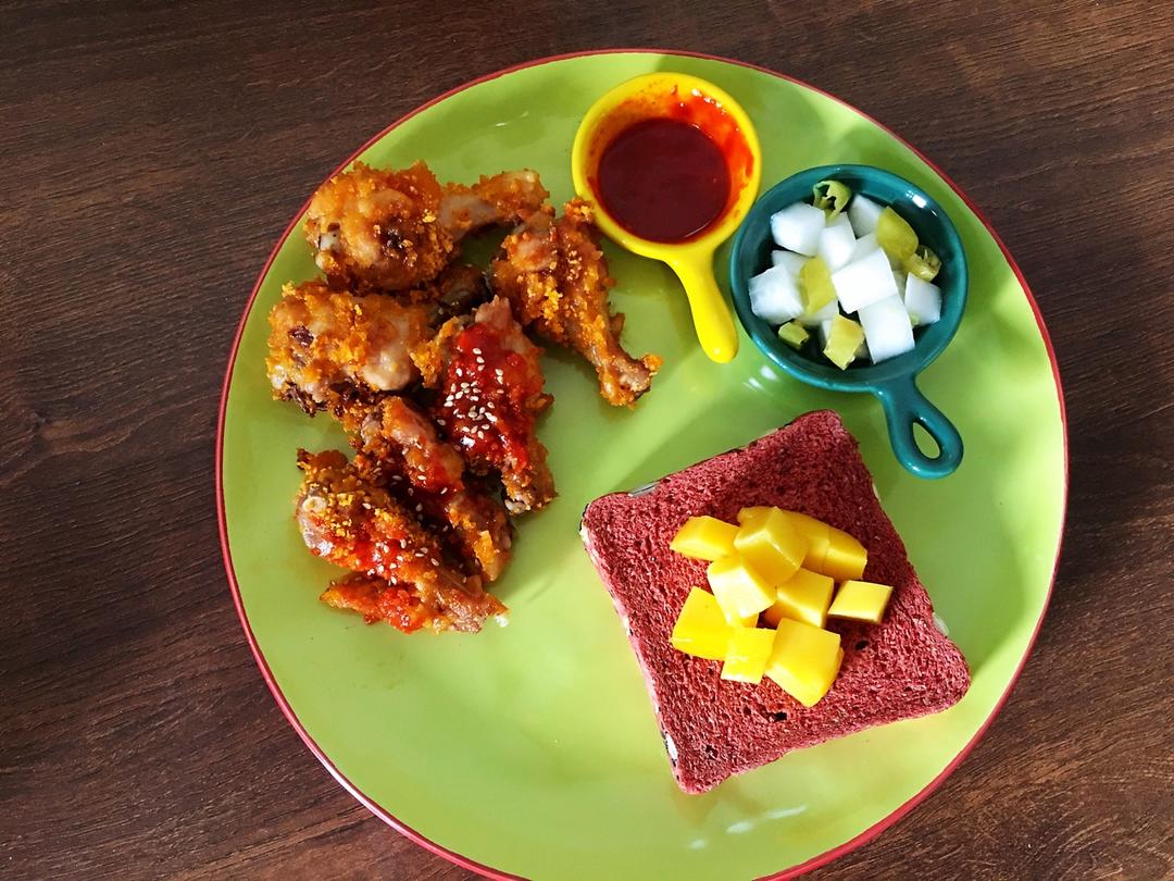 无油无烟微波炉版炸鸡翅（无难度懒人超快手菜）