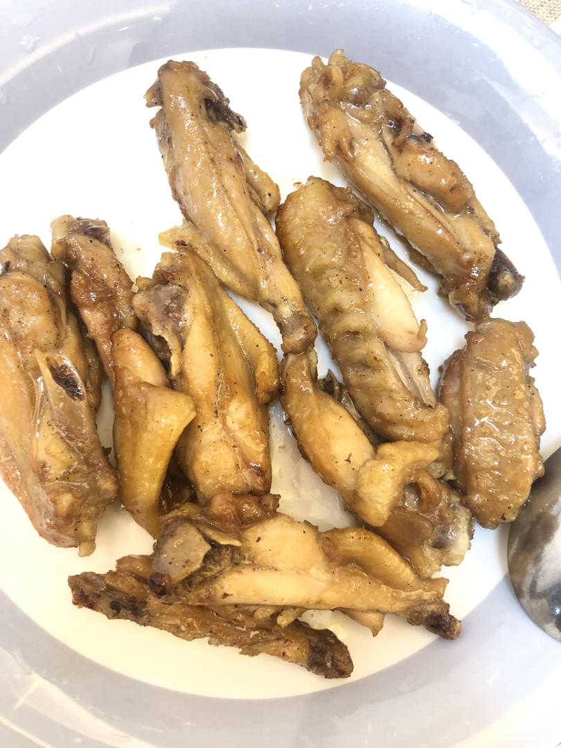 茉茉de做的不舔手指算我输60做法超简单的鲜嫩多汁秘制小鸡翅
