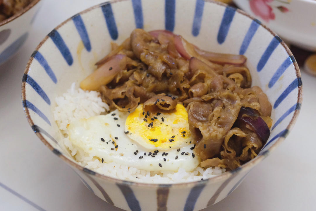 日式肥牛饭