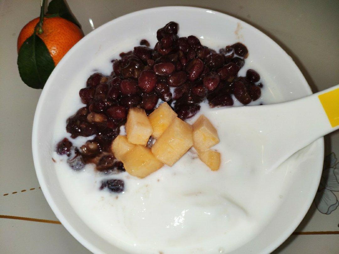 减脂甜品|红薯甜蔓红豆沙酸奶