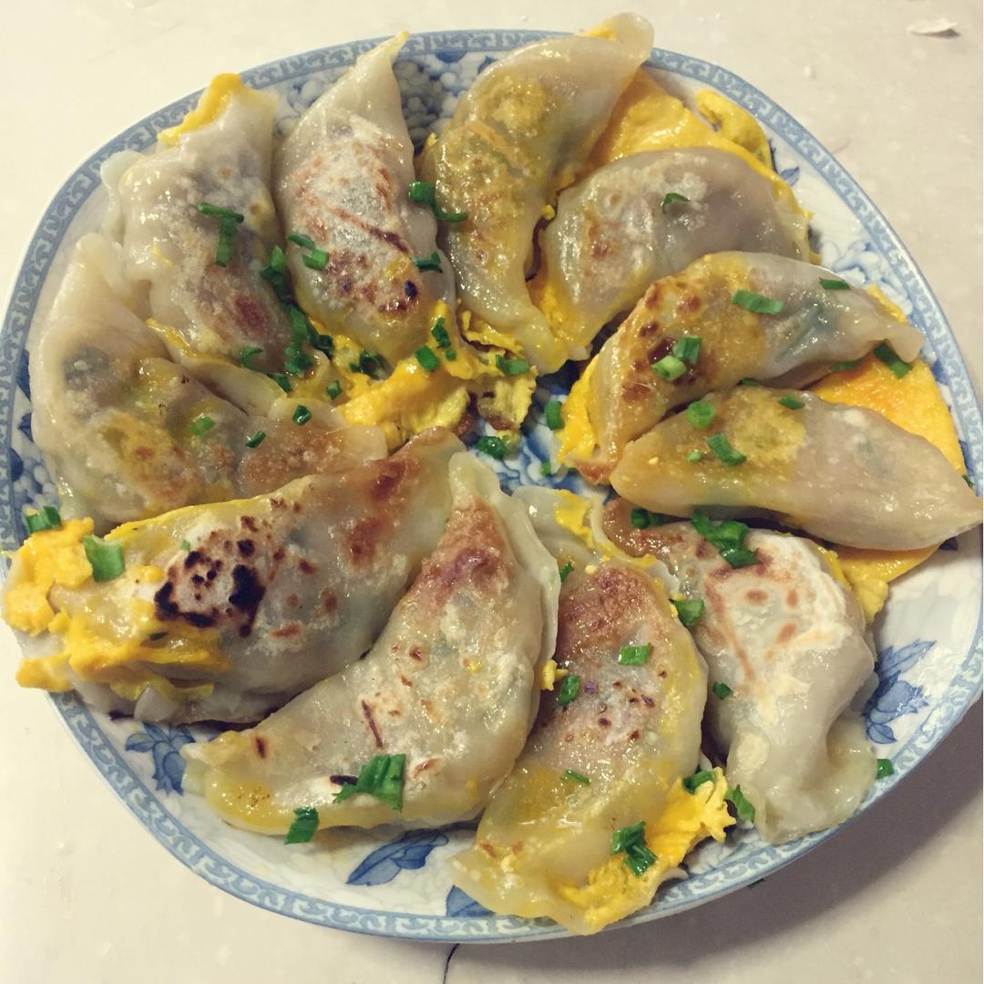 早餐来一锅香脆的生煎饺子