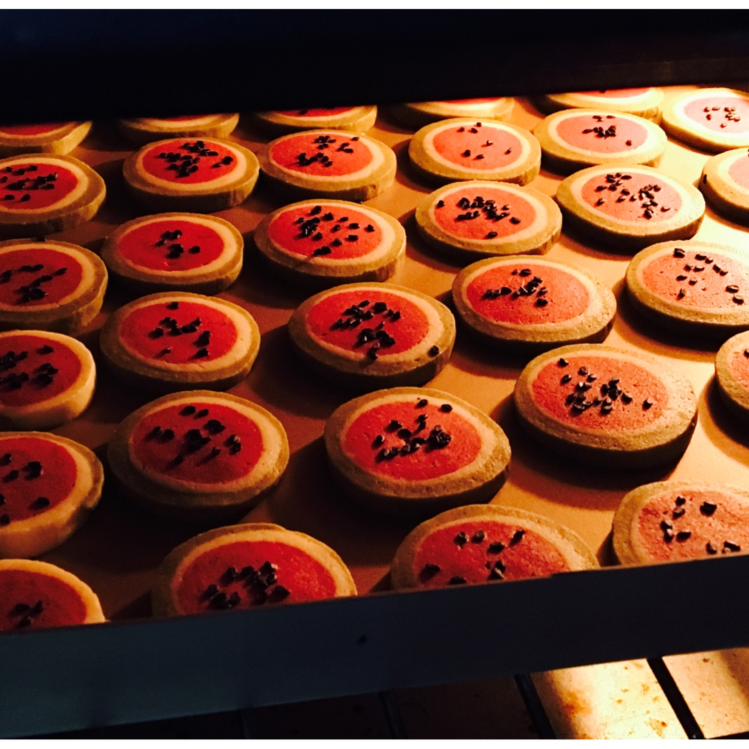 秒得小朋友欢心的西瓜饼干