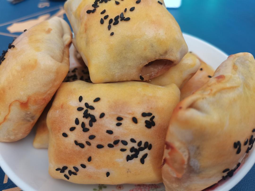 新疆烤包子（孜然羊肉）