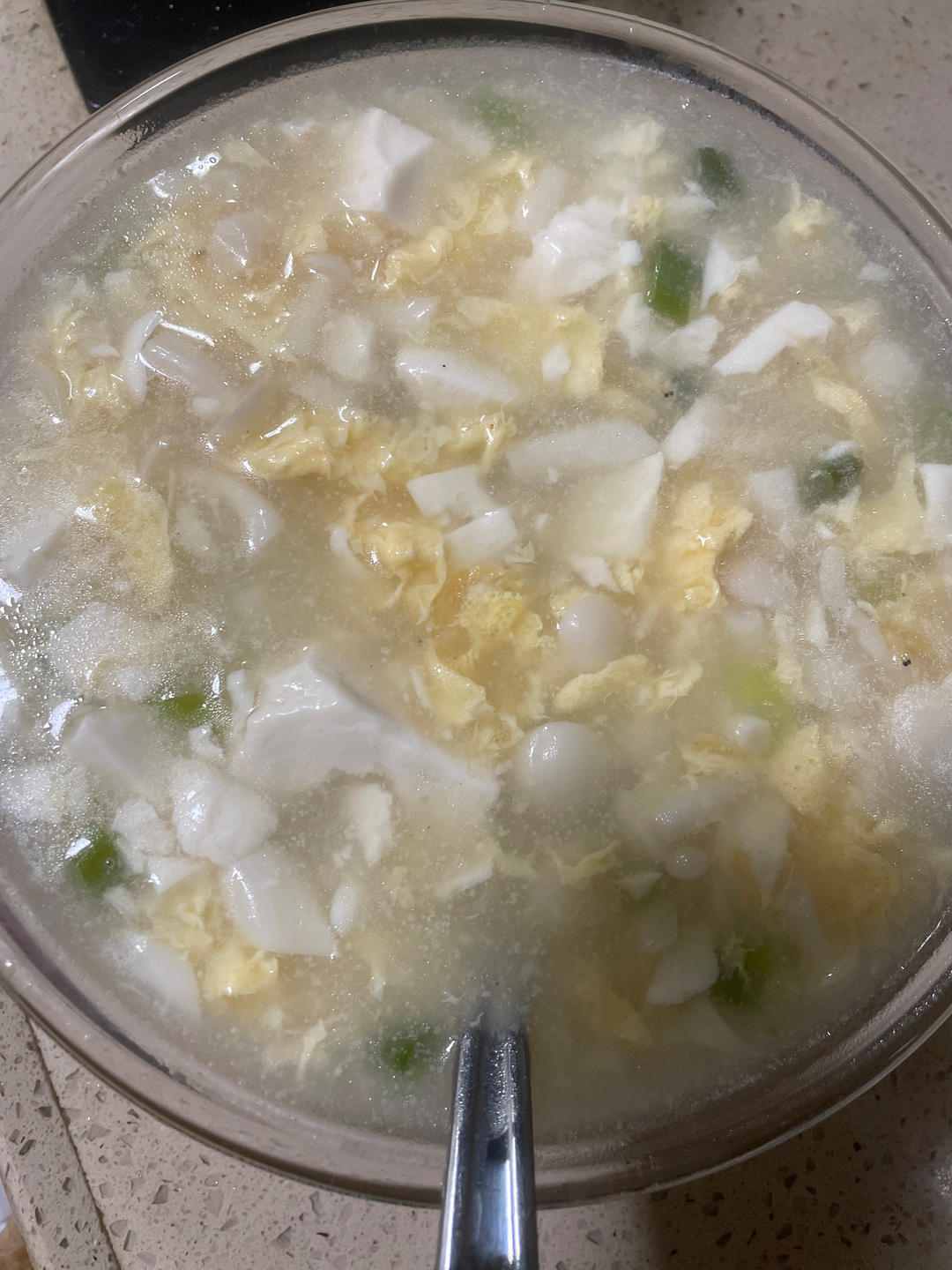 鲜美蘑菇豆腐汤