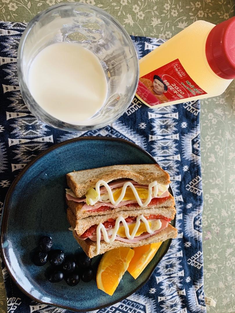 随意任性发挥的早餐三明治