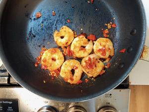 🦐超美味的鲜虾牛油果黄瓜法棍🥑的做法 步骤5