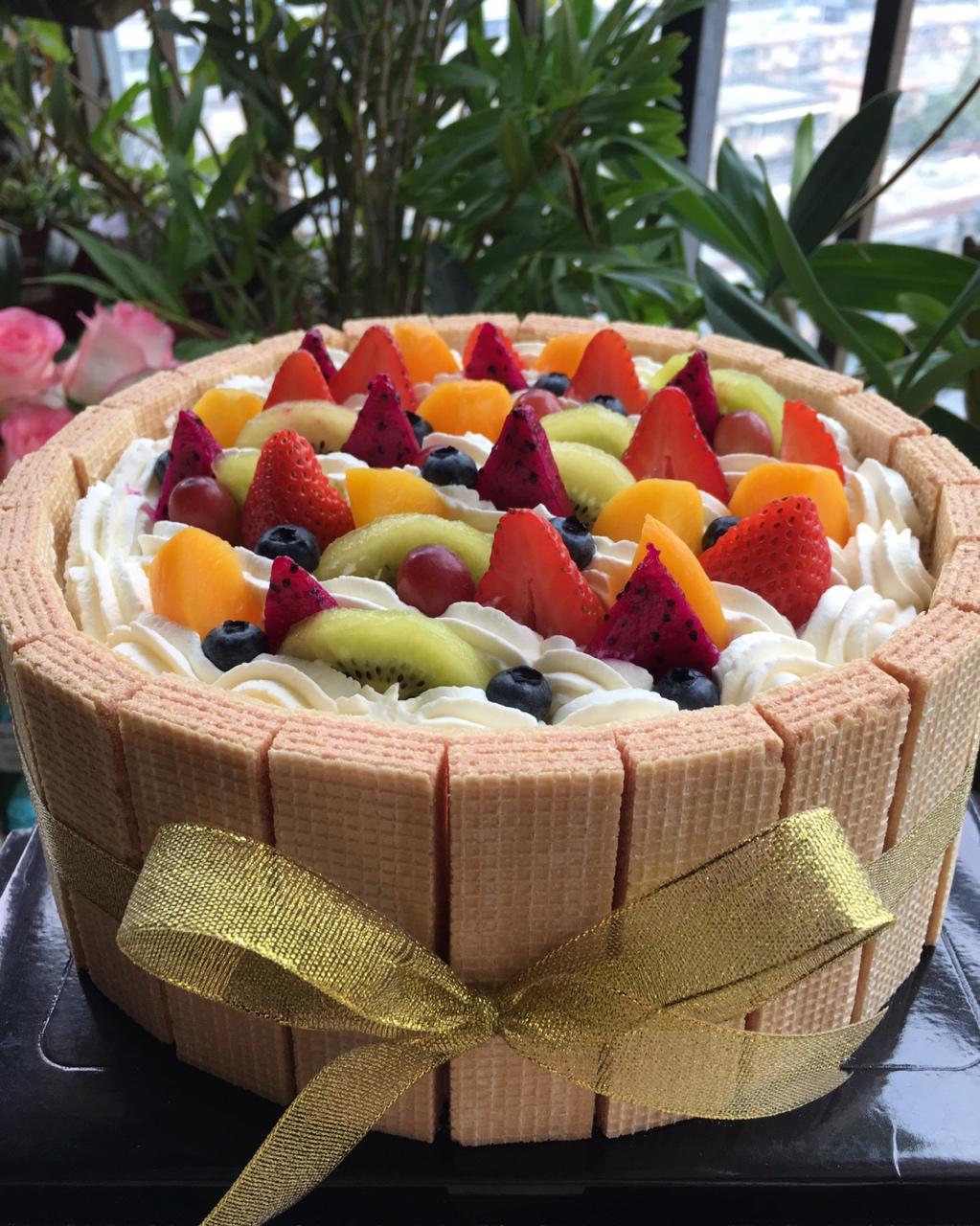 生日蛋糕教程【威化饼干围边】