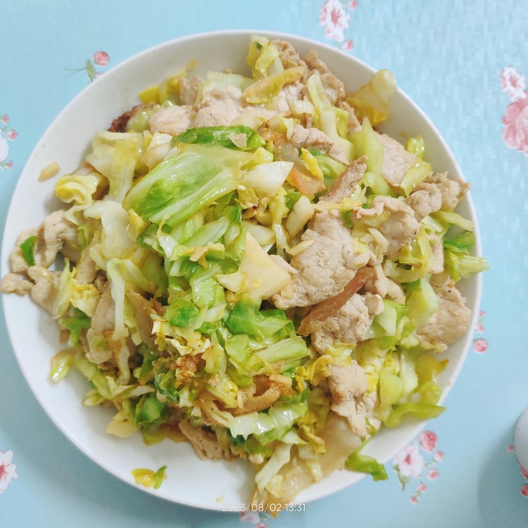 包菜炒肉片