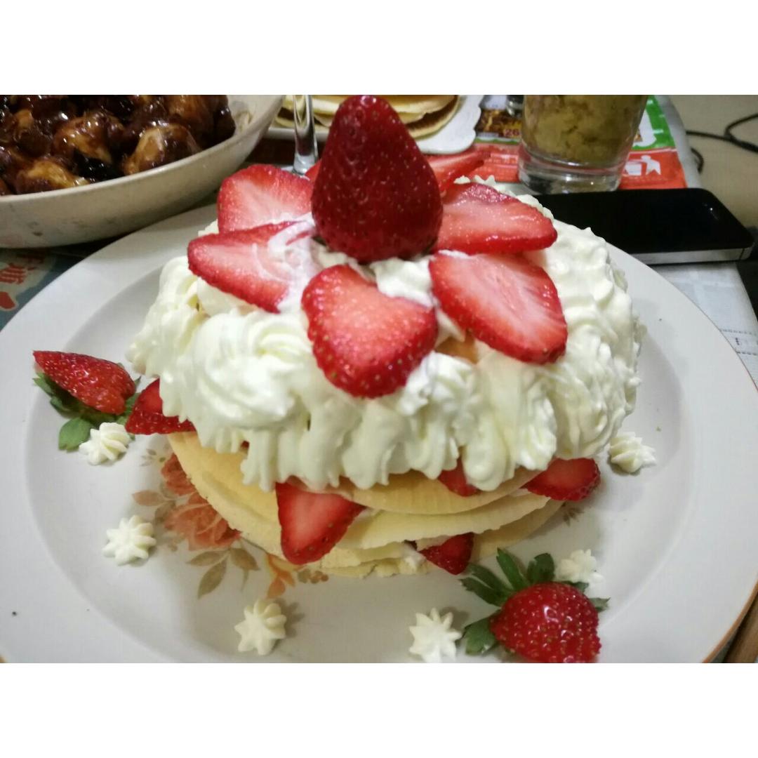 Pancake草莓奶油蛋糕