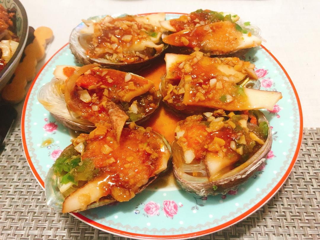 蒜蓉粉丝蒸鲍鱼