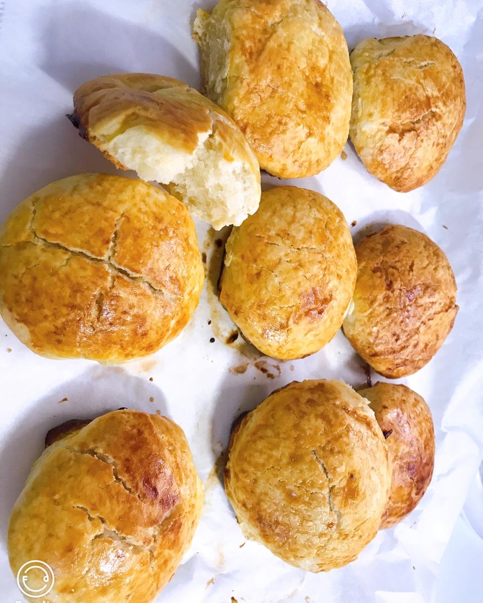 【视频】3分钟 奶油司康Scone(可能是世界上最快手的司康) 消耗淡奶油～