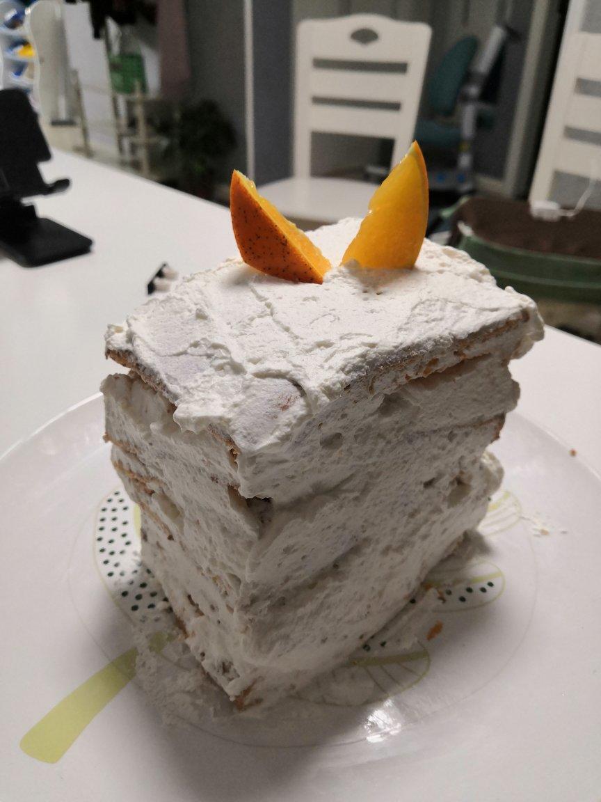 奶油小方蛋糕
