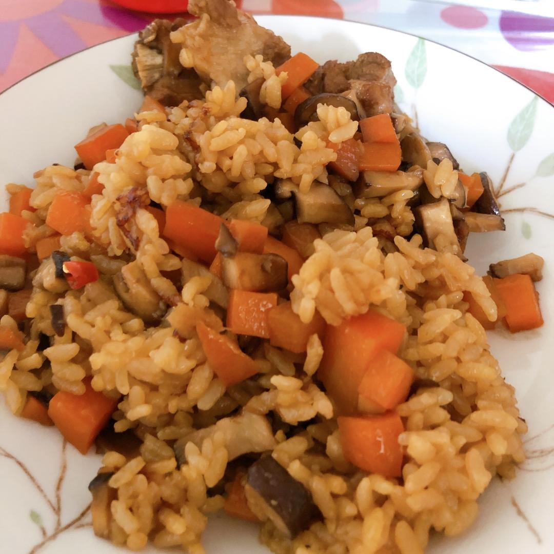电饭煲排骨饭-三寻食堂