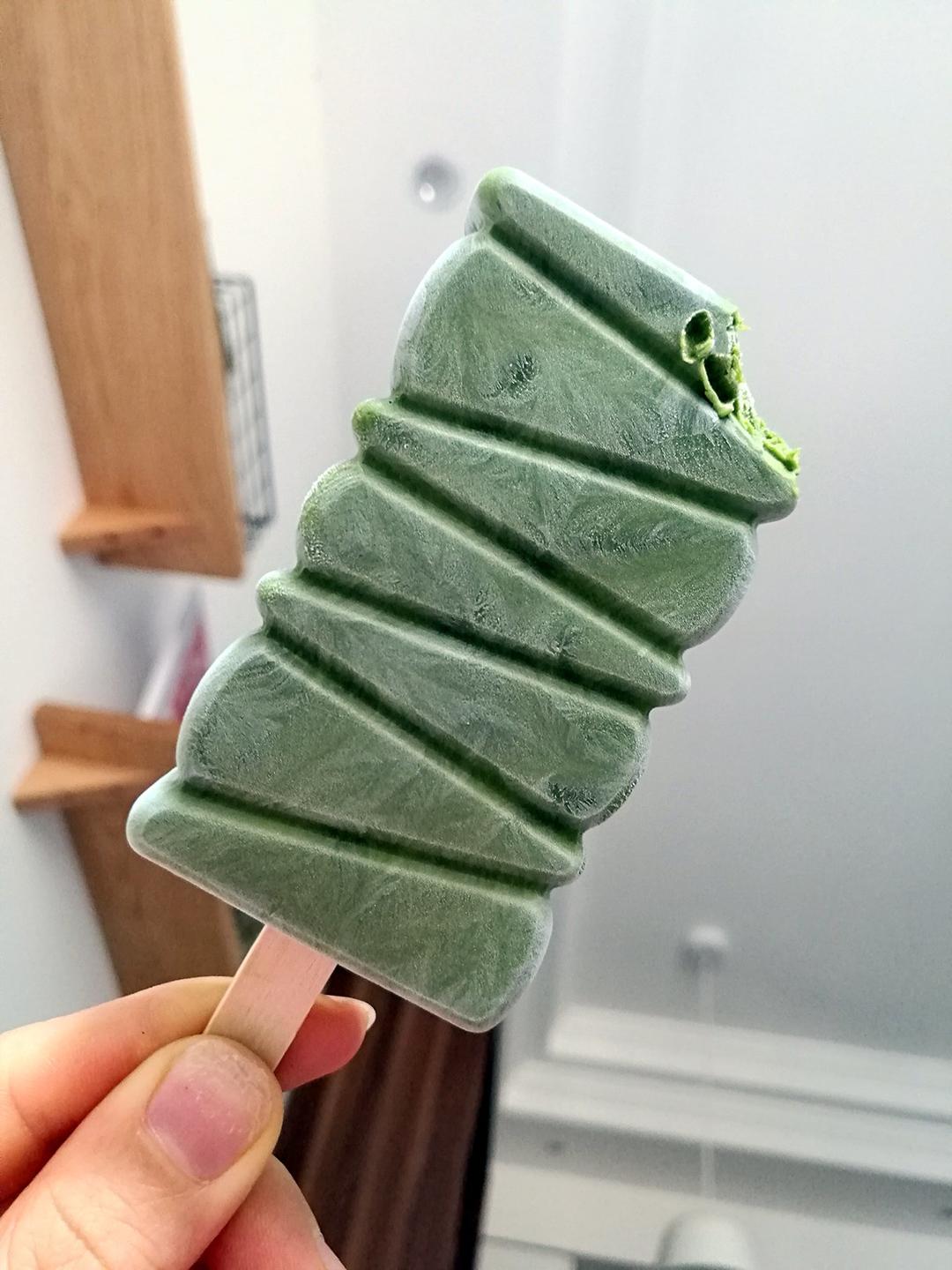 浓醇抹茶冰淇淋