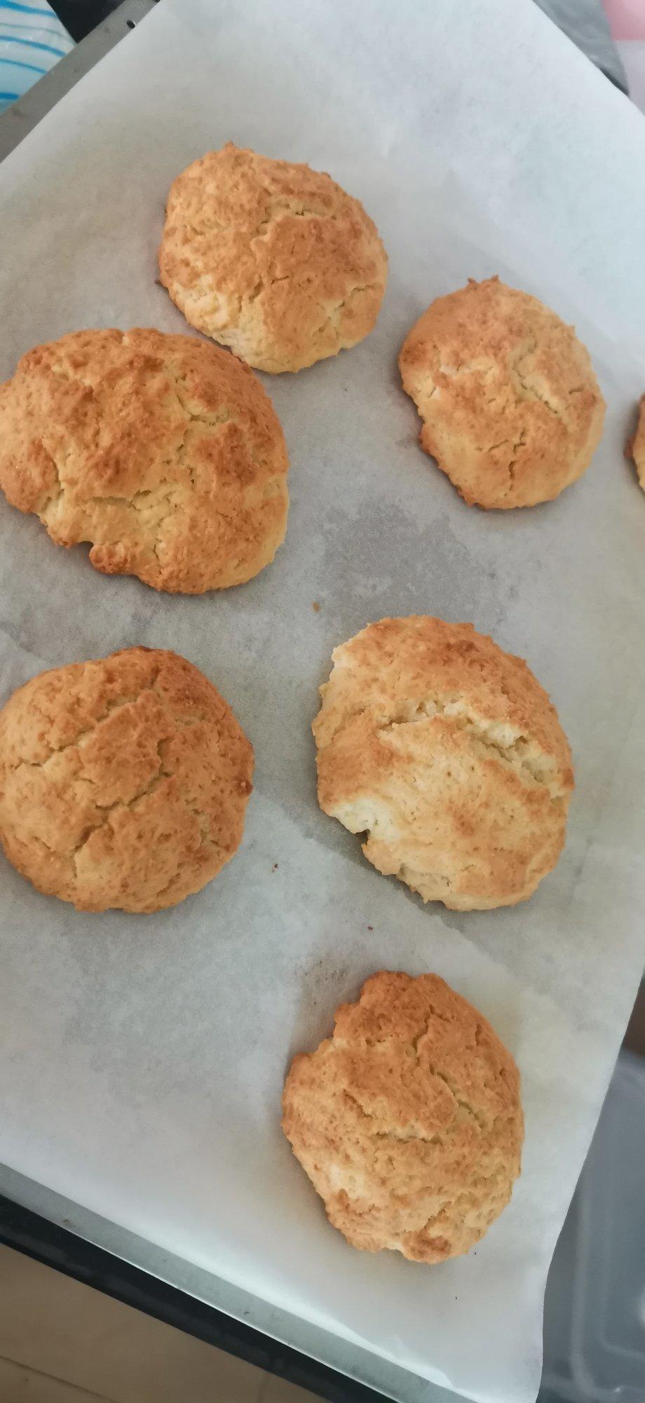 【视频】3分钟 奶油司康Scone(可能是世界上最快手的司康) 消耗淡奶油～