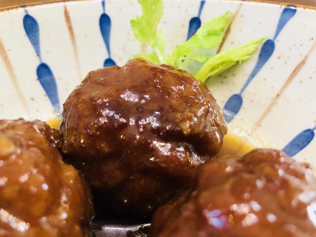 烧狮子头