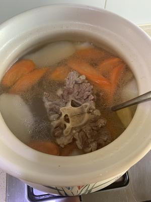 清炖牛尾汤的做法 步骤1
