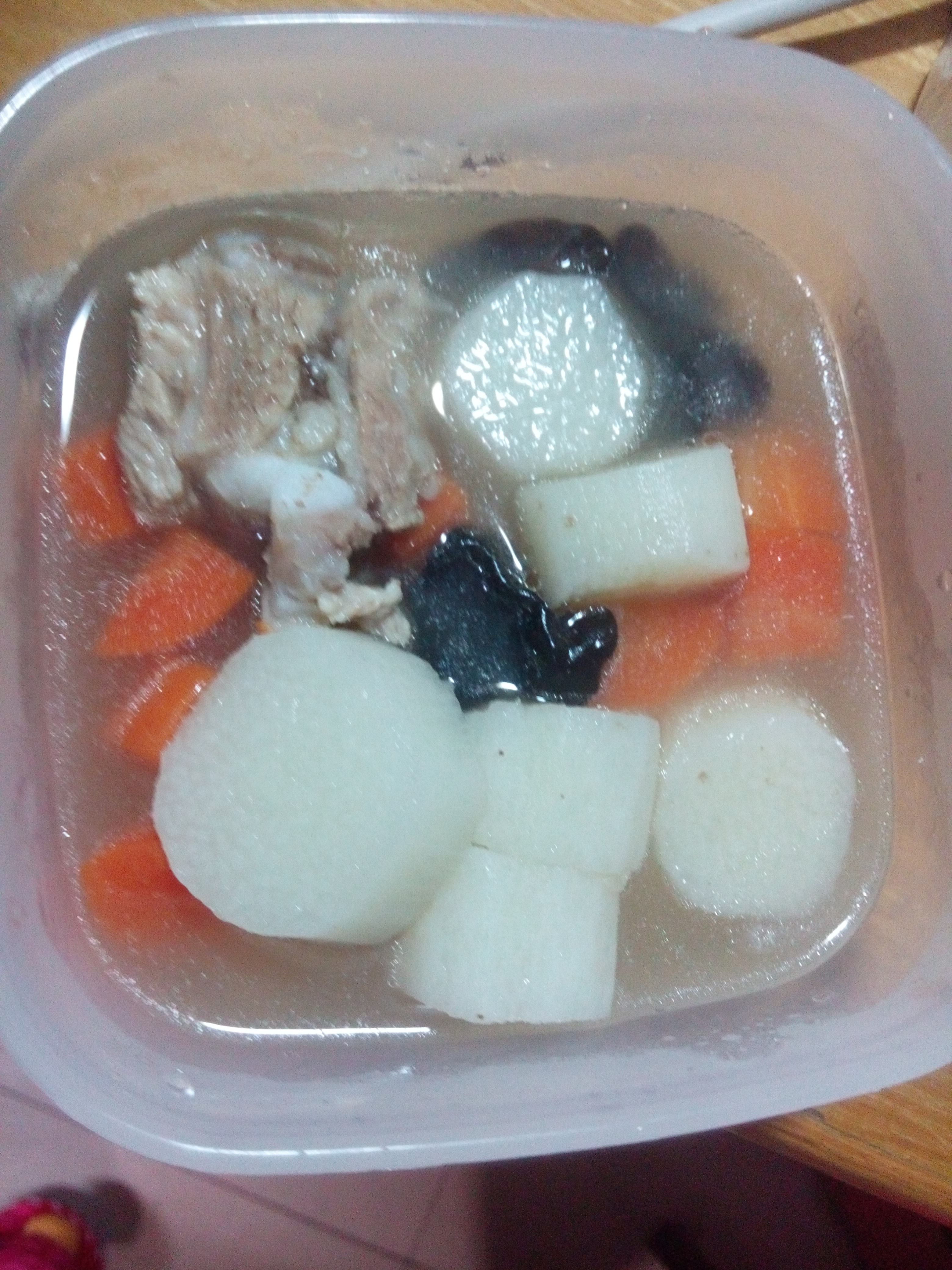 山药胡萝卜排骨汤(电饭锅)